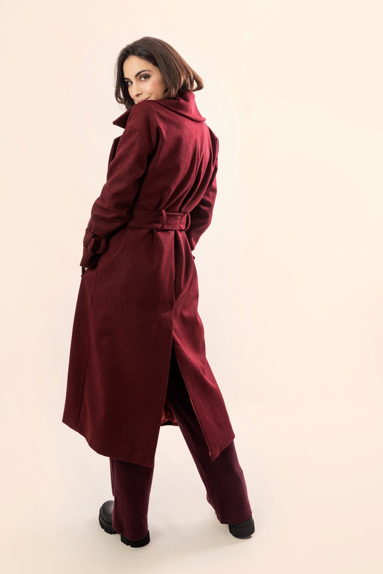 Onix Coat - Garnet (Pre-sale)